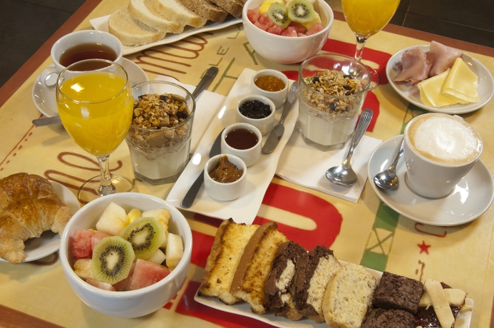 Imagen del bar/restaurante del Hotel Cap Polonio. Foto 9