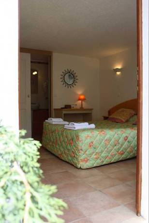 Imagen de la habitación del Hotel Cap Riviera. Foto 10