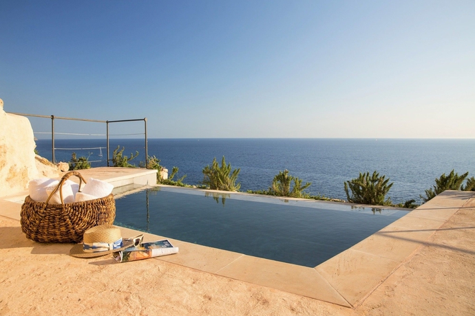 Imagen de la piscina del Hotel Cap Rocat. Foto 18