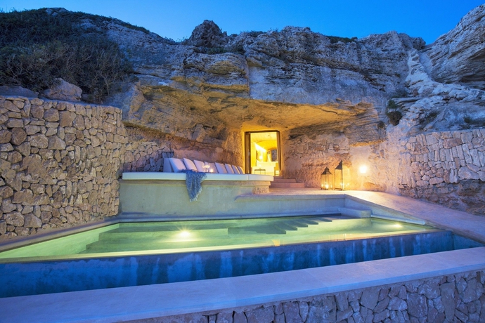 Imagen de la piscina del Hotel Cap Rocat. Foto 19