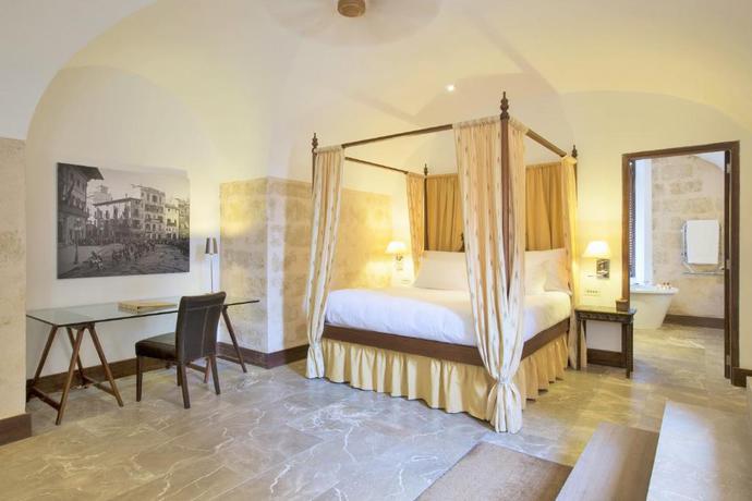 Imagen de la habitación del Hotel Cap Rocat. Foto 10