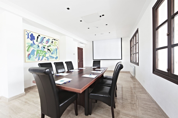 Imagen de los interiores del Hotel Cap Vermell Beach Hotel. Foto 14