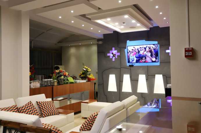 Imagen de los interiores del Hotel Capac II. Foto 17