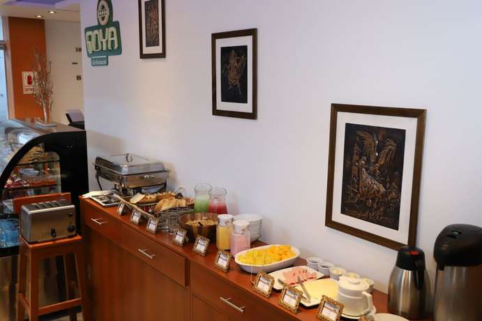 Imagen del bar/restaurante del Hotel Capac II. Foto 7