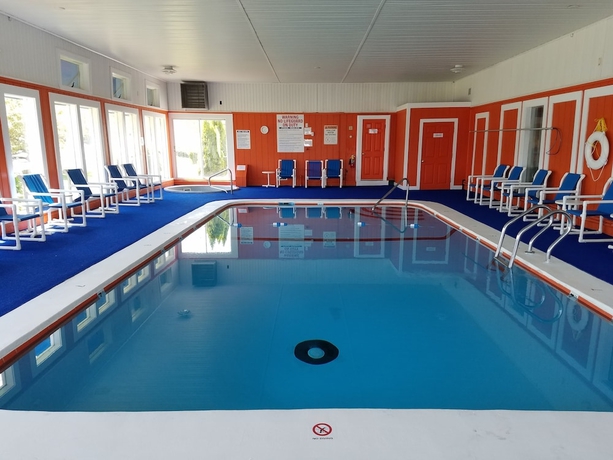 Imagen de la piscina del Hotel Cape Cod Family Resort and Inflatable Park. Foto 16
