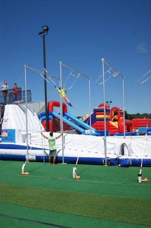 Imagen de los exteriores del Hotel Cape Cod Family Resort and Inflatable Park. Foto 10