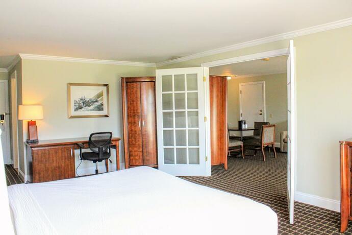 Imagen general del Hotel Cape Cod Irish Village - The Emerald Resort. Foto 12