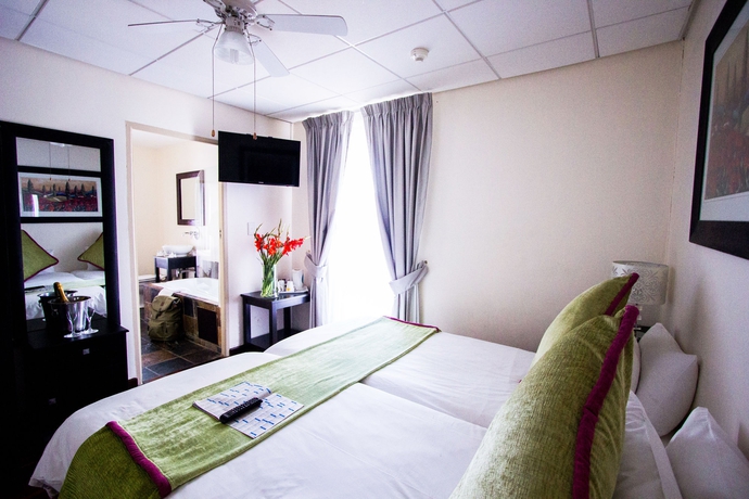 Imagen de la habitación del Hotel Cape Diamond Boutique. Foto 10