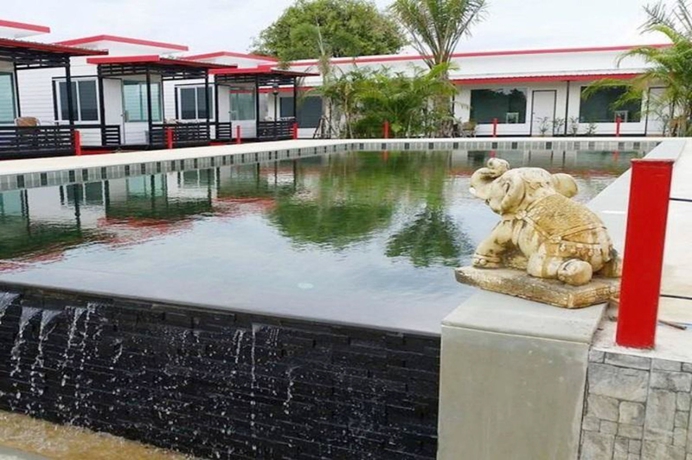 Imagen de la piscina del Hotel Cape Go Resort. Foto 9