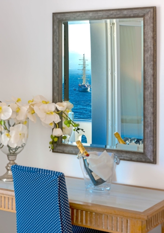 Imagen de la habitación del Hotel Cape Mykonos. Foto 16