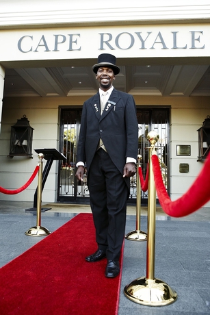 Imagen general del Hotel Cape Royale Luxury. Foto 2