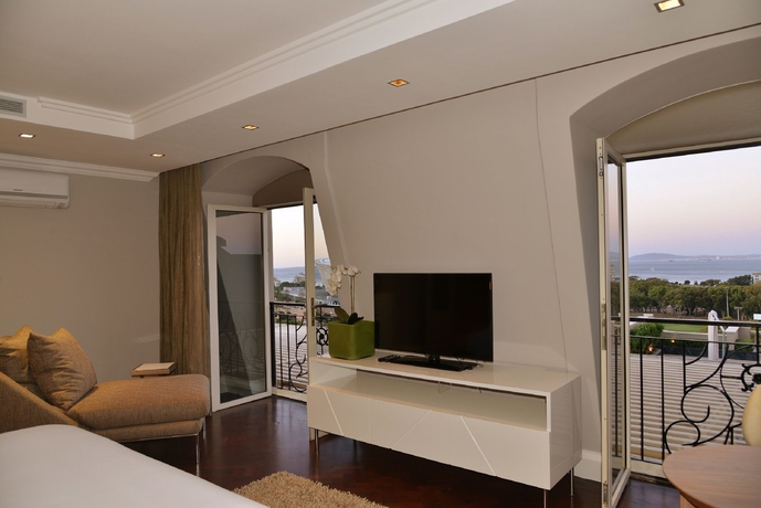 Imagen de los interiores del Hotel Cape Royale Luxury. Foto 14