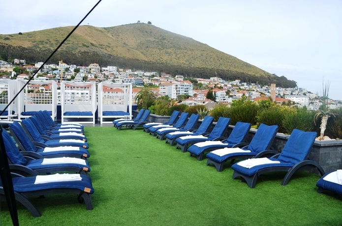 Imagen de la piscina del Hotel Cape Royale Luxury. Foto 16