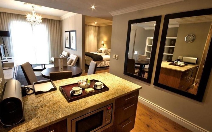 Imagen de la habitación del Hotel Cape Royale Luxury. Foto 12