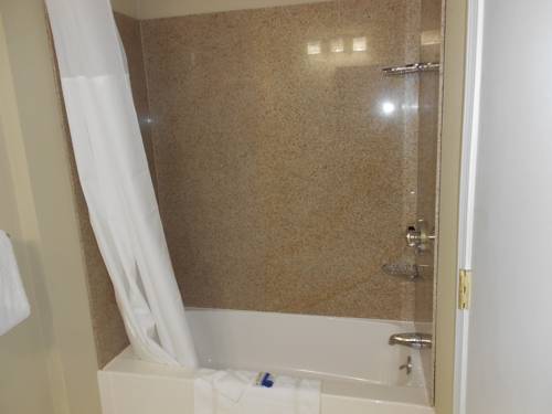 Imagen de la habitación del Hotel Cape Shore Inn. Foto 9