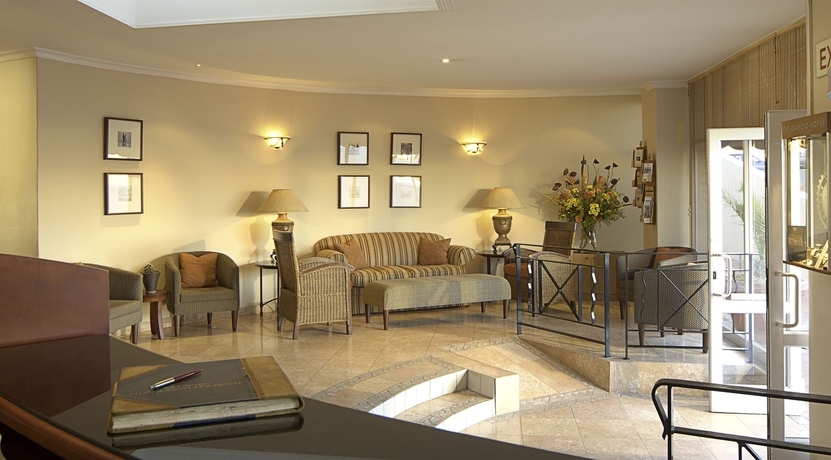 Imagen de los interiores del Hotel Cape Town Beachfront Apartments At Leisure Bay. Foto 16