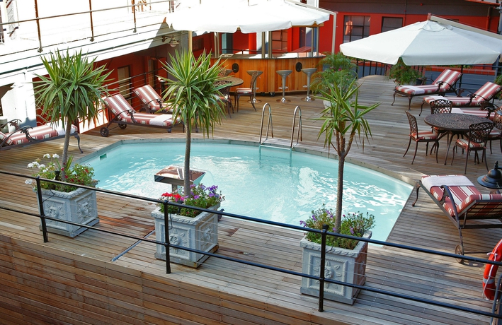 Imagen de la piscina del Hotel Cape Town Lodge. Foto 15