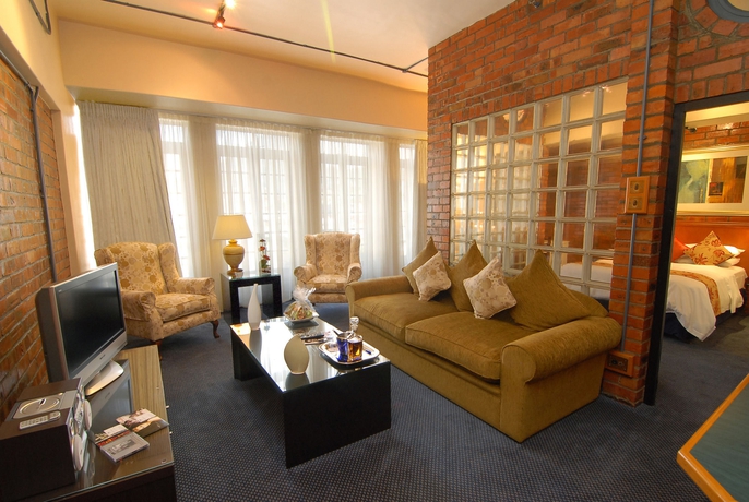 Imagen de la habitación del Hotel Cape Town Lodge. Foto 7