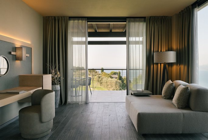 Imagen de la habitación del Hotel Cape of Senses. Foto 5
