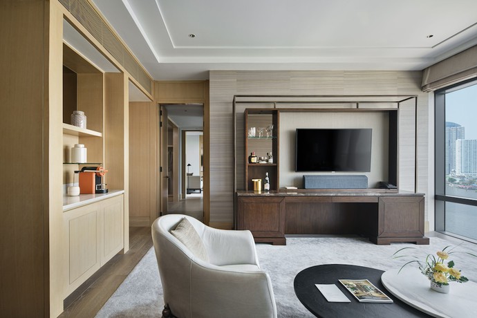 Imagen de la habitación del Hotel Capella Bangkok. Foto 16