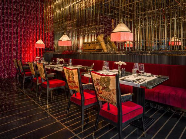 Imagen del bar/restaurante del Hotel Capella Hanoi. Foto 2