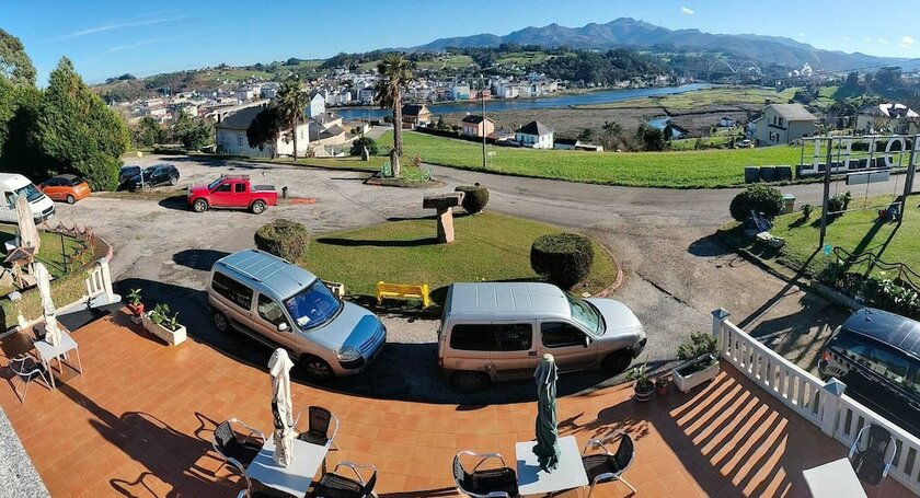 Imagen general del Hotel Capellan. Foto 15