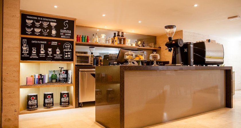 Imagen de los interiores del Hotel Capilla Del Mar. Foto 19