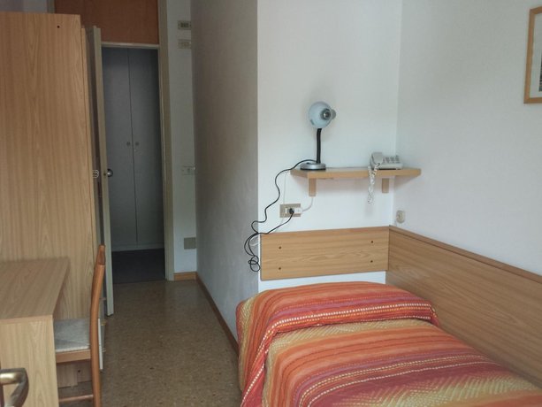 Imagen de la habitación del Hotel Capinera, Garda. Foto 8