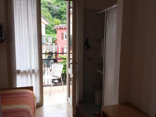 Imagen de la habitación del Hotel Capinera, Garda. Foto 9