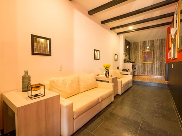 Imagen de los interiores del Hotel Capit&aacute;n Ricaurte. Foto 20