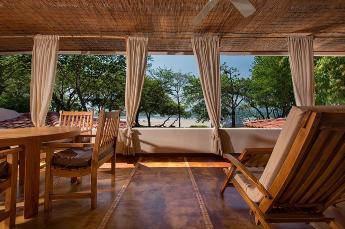 Imagen de los interiores del Hotel Capitán Suizo Beachfront Boutique. Foto 13