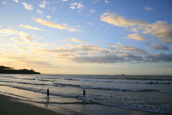 Imagen de los exteriores del Hotel Capitán Suizo Beachfront Boutique. Foto 10