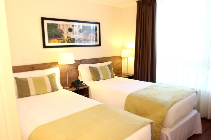 Imagen de la habitación del Hotel Capital Aparthotel. Foto 11