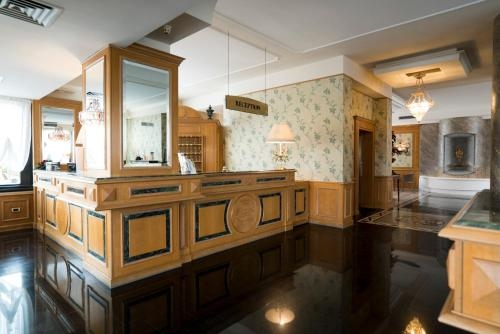 Imagen general del Hotel Capital, Campagna. Foto 7