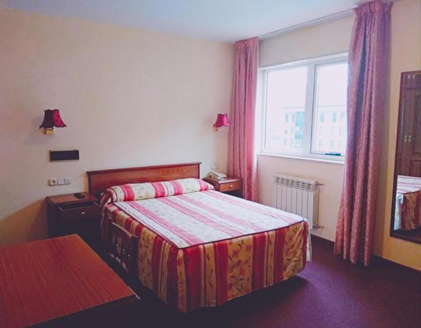 Imagen de la habitación del Hotel Capital De Galicia. Foto 8