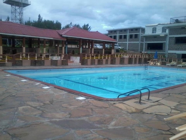 Imagen de la piscina del Hotel Capital Hill Lodge. Foto 12