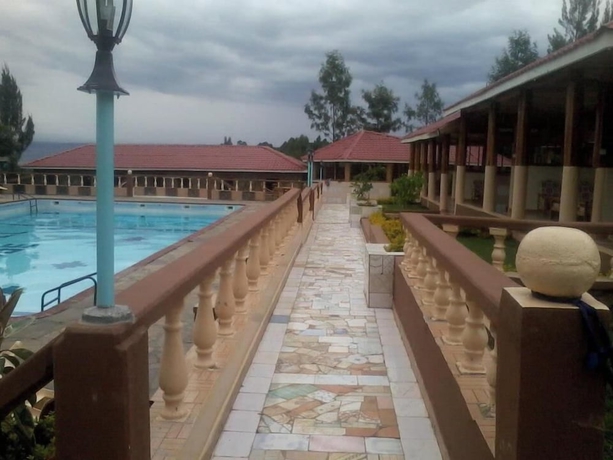 Imagen de la piscina del Hotel Capital Hill Lodge. Foto 13