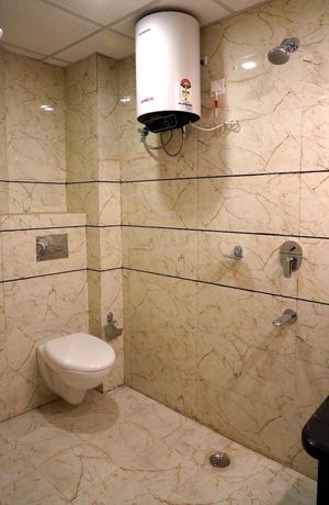 Imagen de la habitación del Hotel Capital House. Foto 6