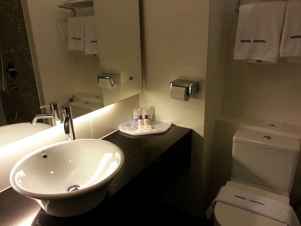 Imagen de la habitación del Hotel Capital, Kota Kinabalu. Foto 9