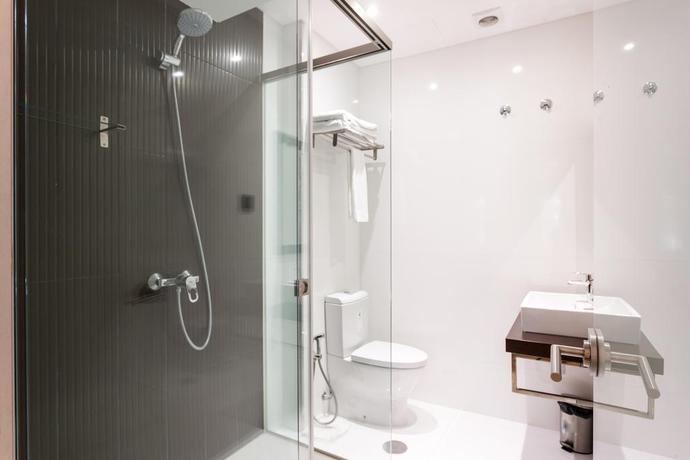 Imagen de la habitación del Hotel Capital, Lisboa. Foto 3