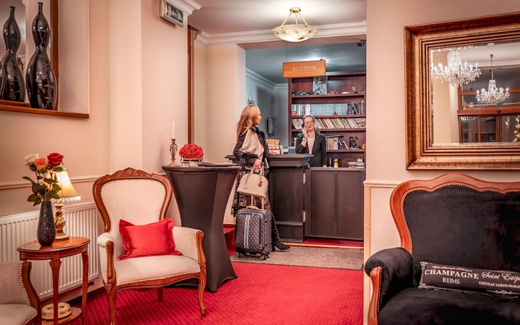 Imagen de los interiores del Hotel Capital, Nitra. Foto 16