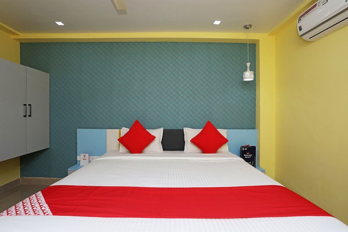 Imagen de la habitación del Hotel Capital O 11408 Sai Jagannath. Foto 2