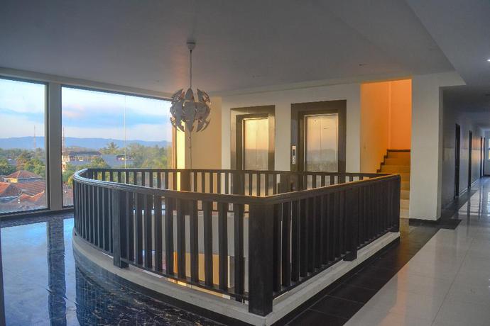 Imagen general del Hotel Capital O 1246 Hotel Grand Pacific. Foto 4