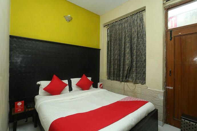 Imagen de la habitación del Hotel Capital O 15091 Gaurav Boarding House. Foto 19