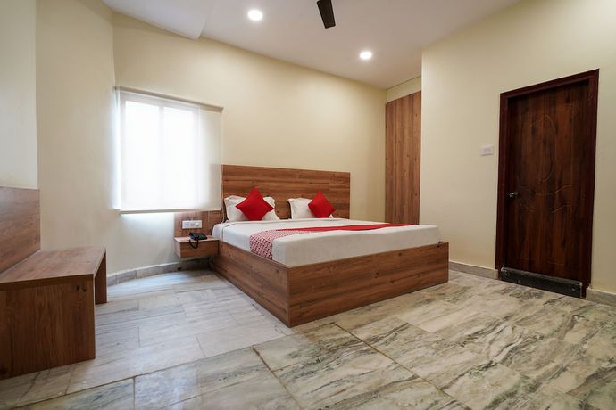 Imagen de la habitación del Hotel Capital O 15141 Townvilla Guest House. Foto 13