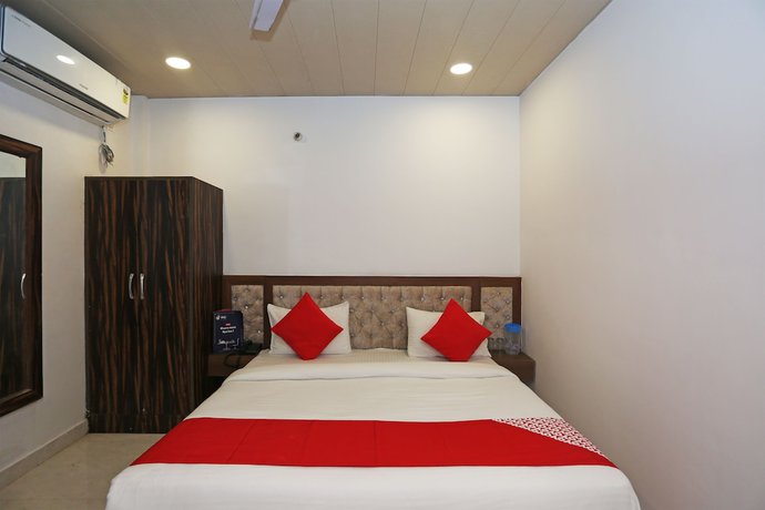 Imagen de la habitación del Hotel Capital O 15566 Rosewood Inn. Foto 11