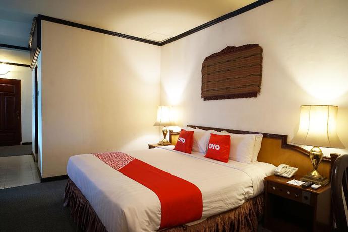 Imagen de la habitación del Hotel Capital O 1735 Adika Bahtera Hotel. Foto 16