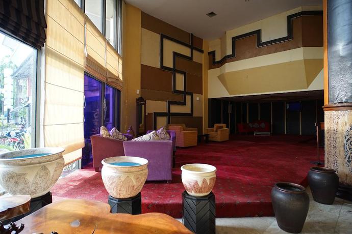 Imagen de los interiores del Hotel Capital O 1963 The New Benakutai. Foto 8