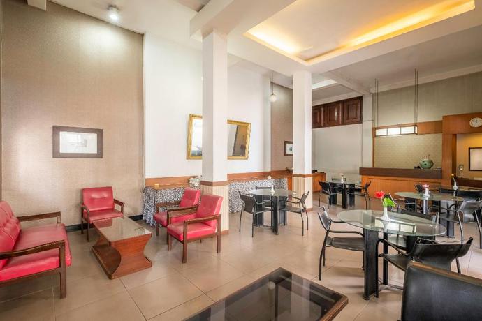 Imagen de los interiores del Hotel Capital O 2239 Hotel Endah Parahyangan. Foto 15