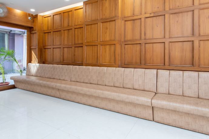 Imagen de los interiores del Hotel Capital O 27658 New Mohit Regency. Foto 18
